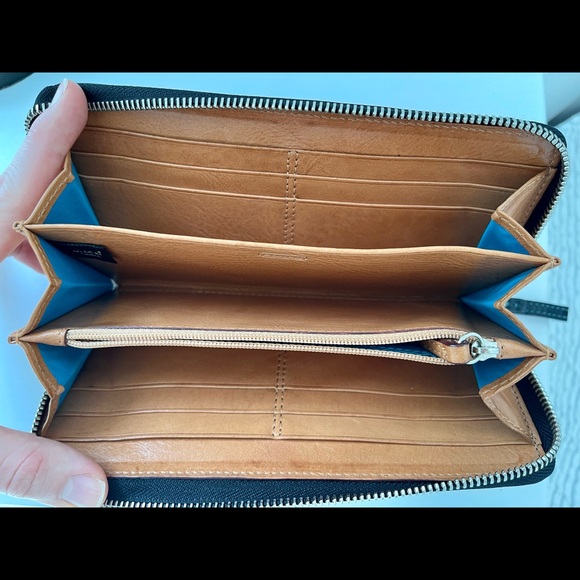 Coach accordion zip around pebble leather wallet - Picture 4 of 5